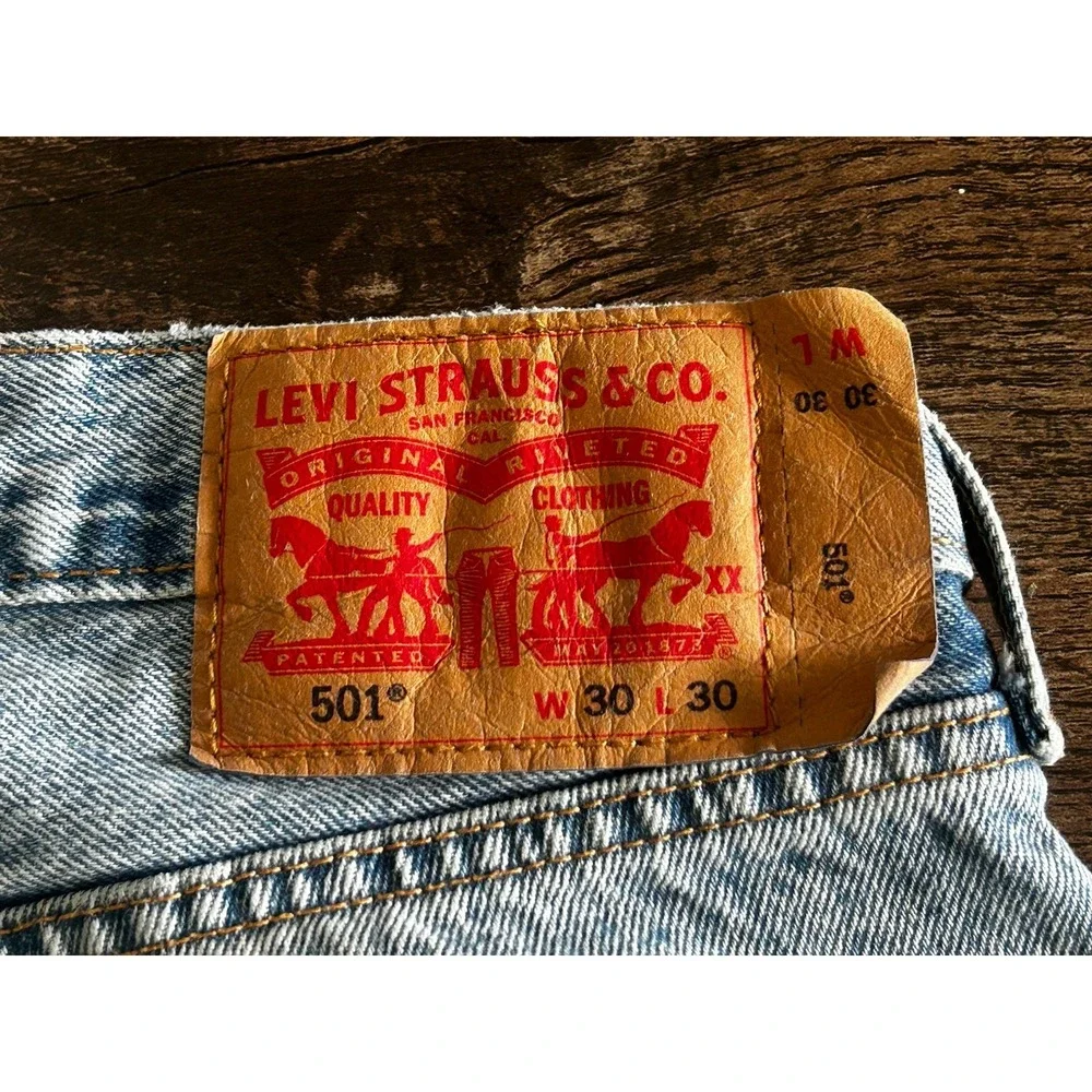 Vintage 1990s Levi's 501 Distressed Light Wash Jeans USA 30x29